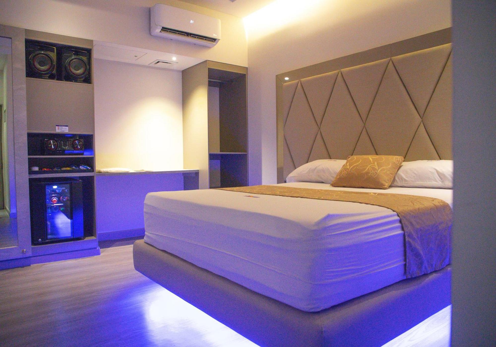 Hotel Byhours Circunvalar - Adults Only Barranquilla  Exteriör bild