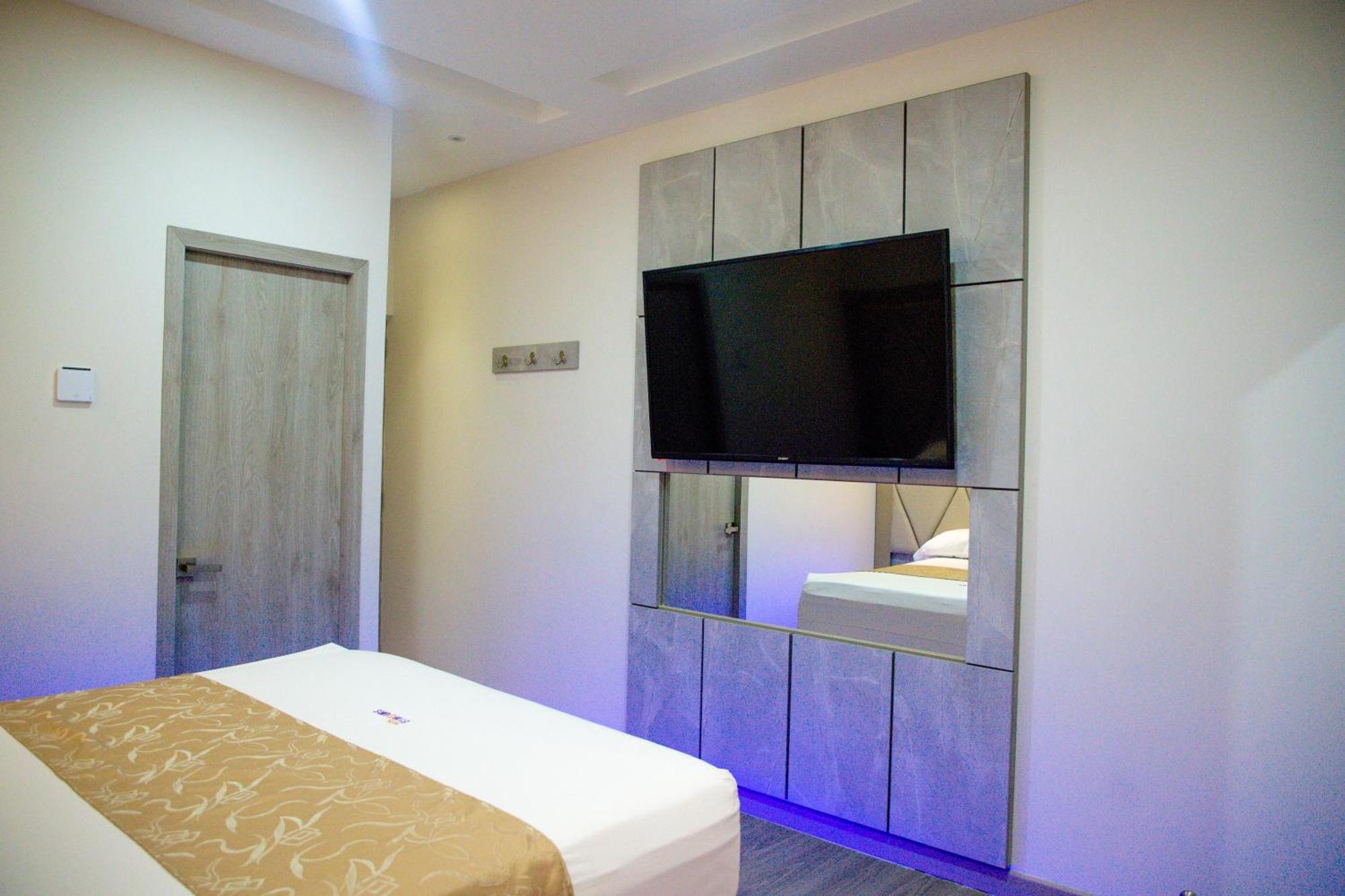 Hotel Byhours Circunvalar - Adults Only Barranquilla  Exteriör bild